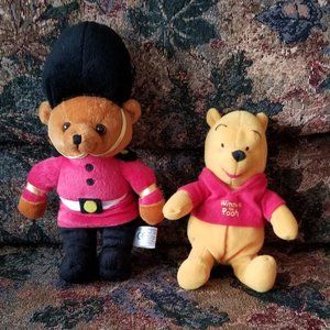 Winnie the Pooh & Beefeater teddy bear, A.A. Milne, soft toy classics, Disney